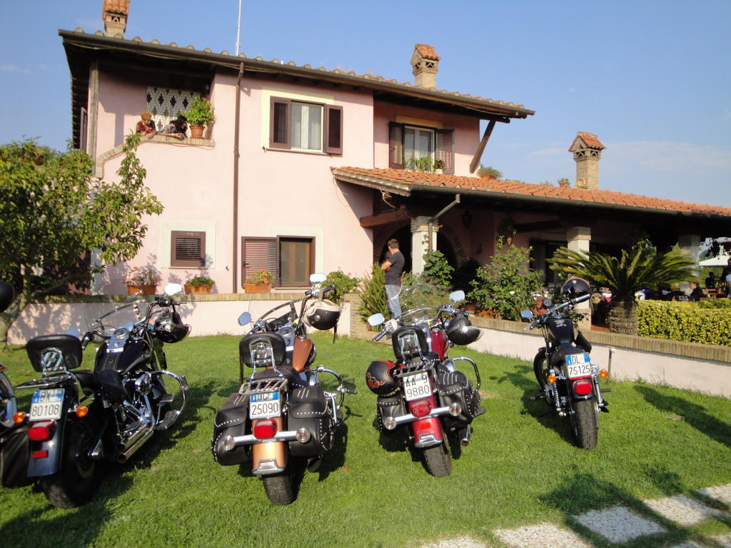 Agriturismo La Valle Di Ceri Черветери Екстериор снимка