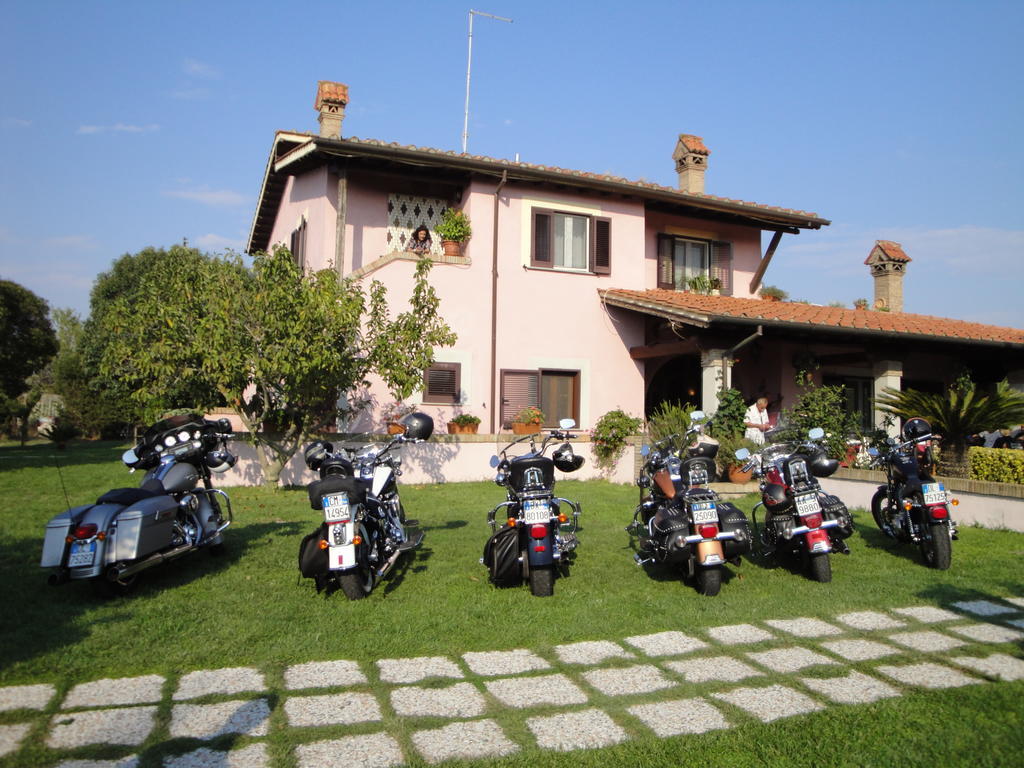 Agriturismo La Valle Di Ceri Черветери Екстериор снимка