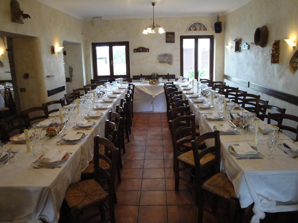 Agriturismo La Valle Di Ceri Черветери Екстериор снимка